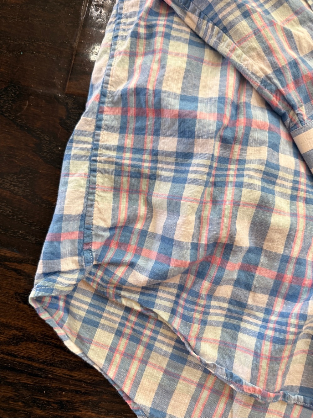 Vineyard Vines Men’s Plaid Button Down Shirt - Picture 4 of 6